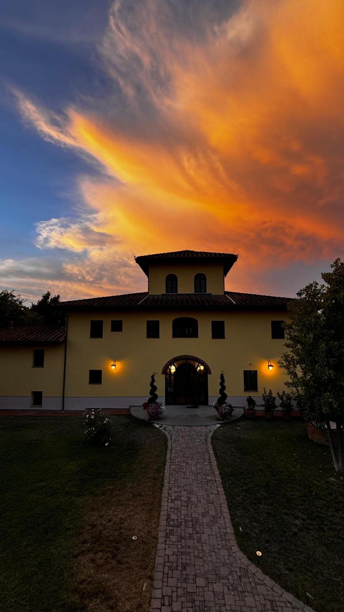 Agriturismo Cascina Cipressa San Romano  Exterior foto